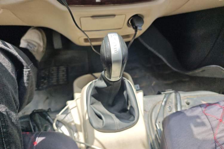Used CHANGAN KAICHENG Ruixing EM80 2023 EM80 Ⅱ Side-Hinged 2-Seat Base Model Gear Lever