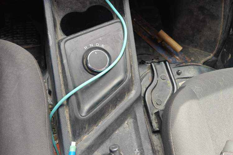Used CHANGAN KAICHENG Ruixing EM80 2023 EM80 Ⅱ Side-Hinged 6-Seater Comfort Model Gear Lever