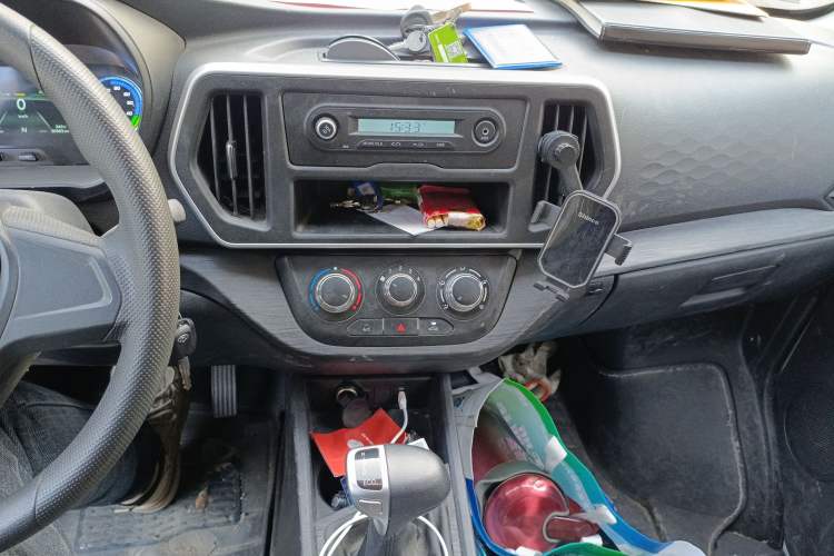 Used CHANGAN KAICHENG Ruixing EM80 2023 EM80 Ⅱ Side-Hinged 7-Seater Comfort Model Audio And AC Panel