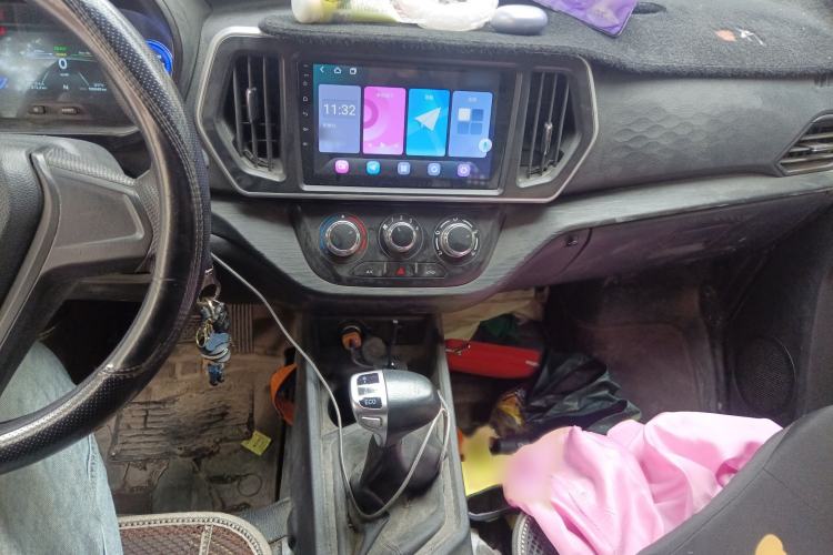Used CHANGAN KAICHENG Ruixing EM80 2023 Side-Hinged 6-Seater Comfort Version 38.7 kWh Audio And AC Panel