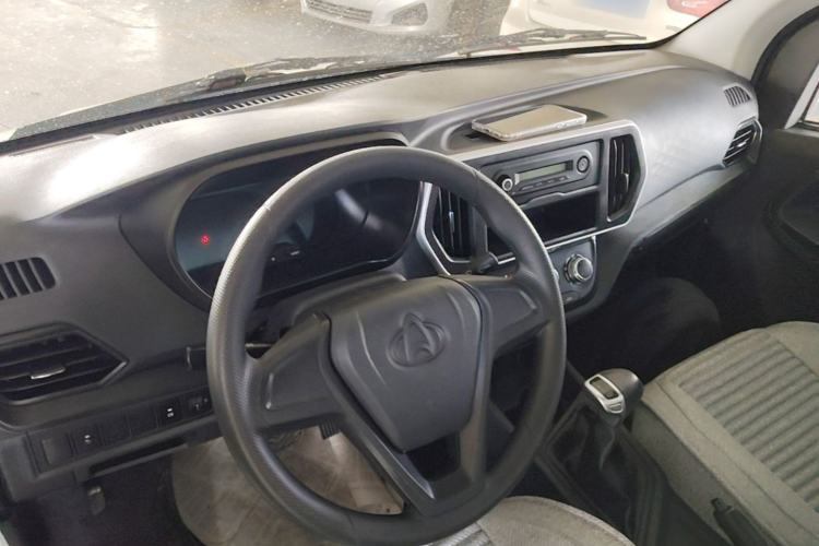 Used CHANGAN KAICHENG Ruixing EM80 2023 Liftback Design 2-Seater Base Version 38.7 kWh Center Console