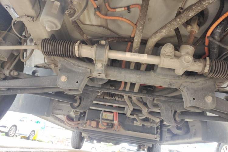 Used CHANGAN KAICHENG Ruixing EM80 2023 EM80 Ⅱ Side-Hinged 6-Seater Comfort Model Chassis Front