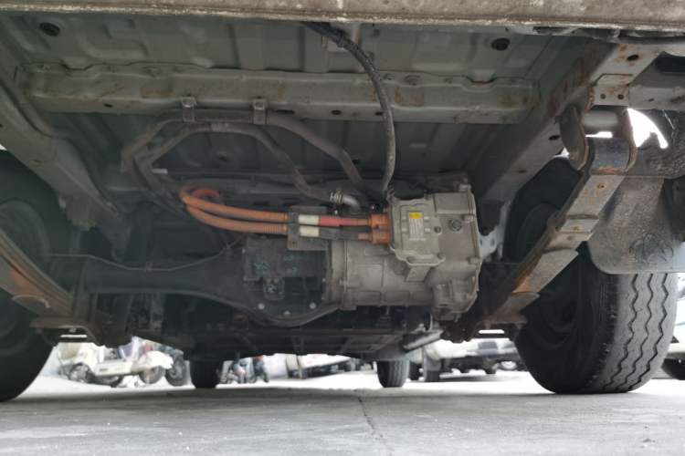 Used CHANGAN KAICHENG Ruixing EM80 2023 Flat Roof with Liftback Doors 7 Seats 41.932 kWh Chassis Rear