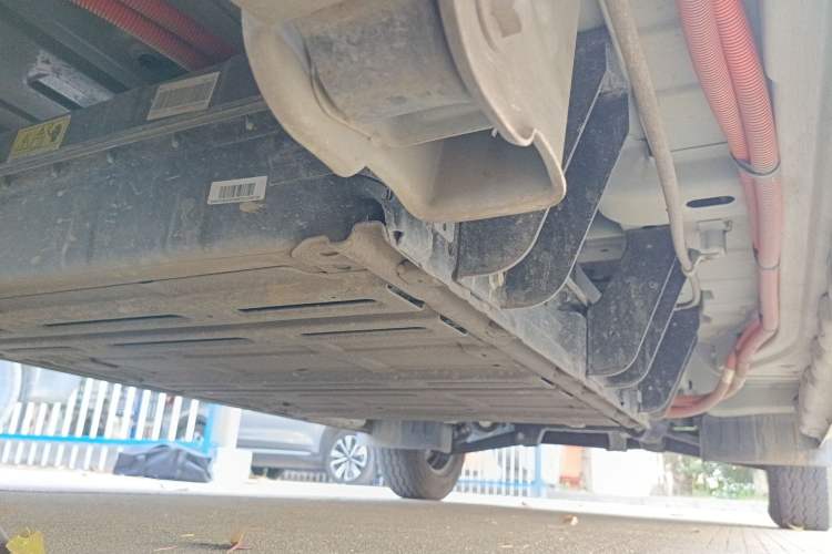 Used CHANGAN KAICHENG Ruixing EM80 2023 EM80 Ⅱ Side-Hinged 7-Seater Comfort Model Chassis Rear Right