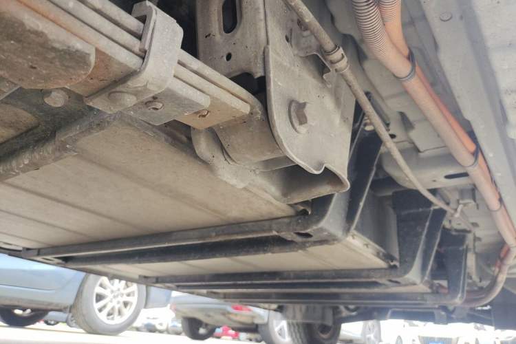 Used CHANGAN KAICHENG Ruixing EM80 2023 EM80 Ⅱ Side-Hinged 6-Seater Comfort Model Chassis Rear Right