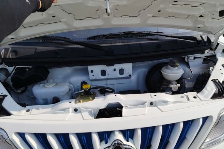 Used CHANGAN KAICHENG Ruixing EM80 2023 EM80 Ⅱ Side-Hinged 7-Seater Comfort Model Engine Bay