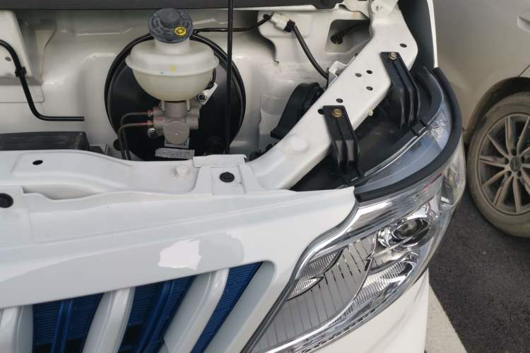 Used CHANGAN KAICHENG Ruixing EM80 2023 Side-Hinged 6-Seater Comfort Version 38.7 kWh Engine Bay Left