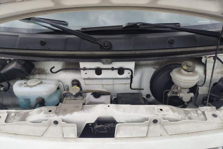 Used CHANGAN KAICHENG Ruixing EM80 2023 EM80 Ⅱ Side-Hinged 6-Seater Comfort Model Engine Bay