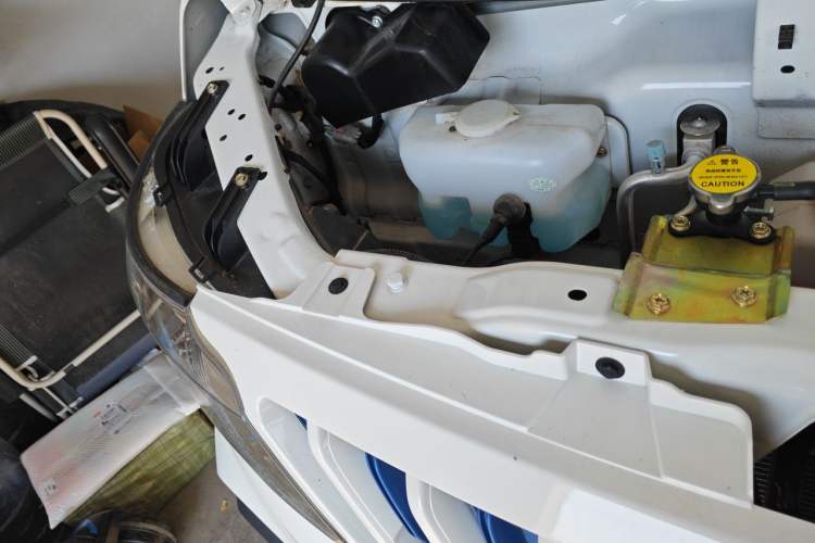 Used CHANGAN KAICHENG Ruixing EM80 2023 EM80 Ⅱ Side-Hinged 7-Seater Comfort Model Engine Bay Right