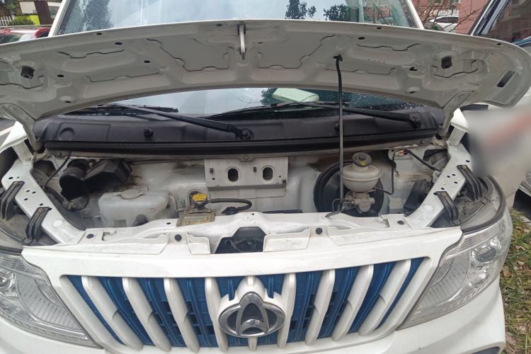 Used CHANGAN KAICHENG Ruixing EM80 2023 Side-Hinged 6-Seater Comfort Version 38.7 kWh Engine Bay