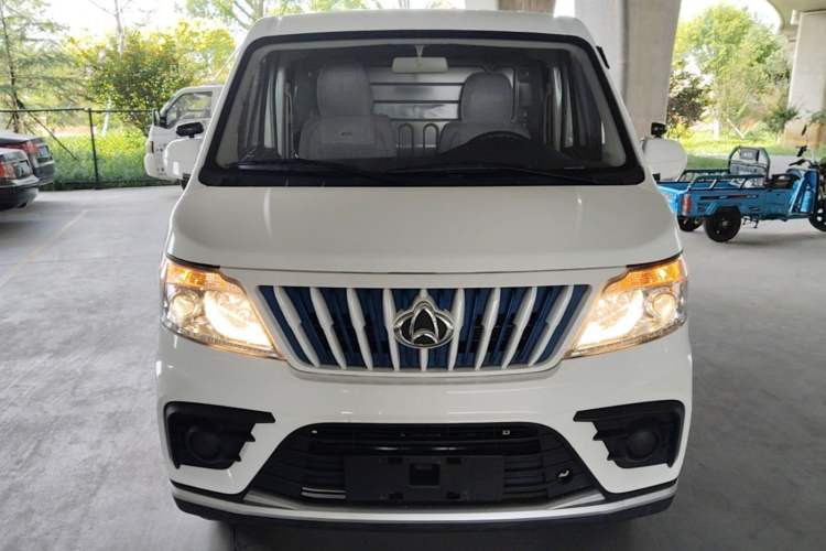 Used CHANGAN KAICHENG Ruixing EM80 2023 Liftback Design 2-Seater Base Version 38.7 kWh Front