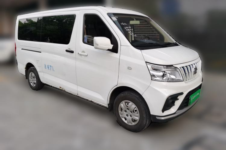 Used CHANGAN KAICHENG Ruixing EM80 2023 Flat Roof with Liftback Doors 7 Seats 41.932 kWh Front Right 45 Deg