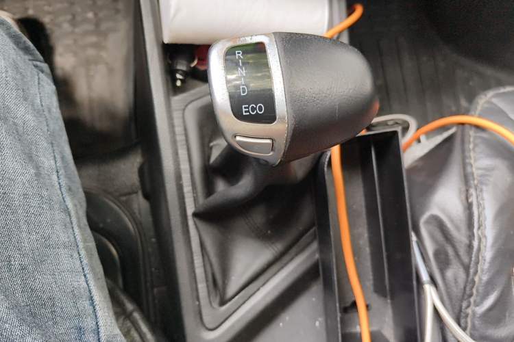 Used CHANGAN KAICHENG Ruixing EM80 2023 EM80 Ⅱ Side-Hinged 6-Seater Comfort Model Gear Lever