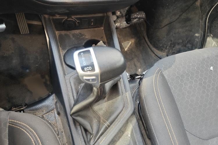 Used CHANGAN KAICHENG Ruixing EM80 2023 Flat-Top Double-Door 2-Seater 60 kW 41.932 kWh Gear Lever