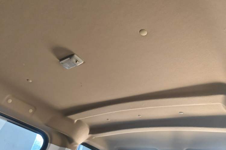 Used CHANGAN KAICHENG Ruixing EM80 2023 EM80 Ⅱ Side-Hinged 7-Seater Comfort Model Headliner