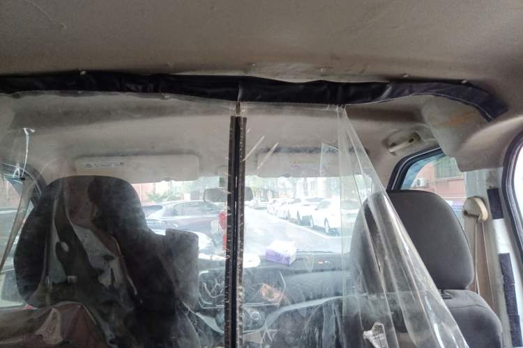Used CHANGAN KAICHENG Ruixing EM80 2023 Side-Hinged 6-Seater Comfort Version 38.7 kWh Headliner