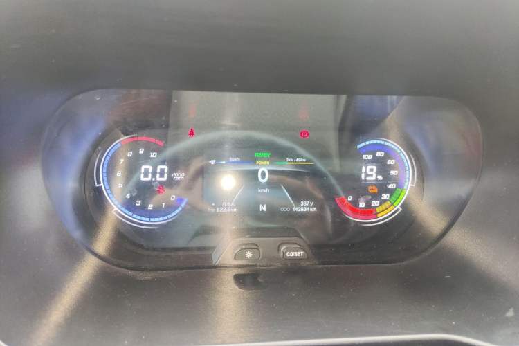 Used CHANGAN KAICHENG Ruixing EM80 2023 EM80 Ⅱ Side-Hinged 6-Seater Comfort Model Instrument Cluster