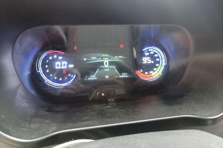 Used CHANGAN KAICHENG Ruixing EM80 2023 Side-Hinged 6-Seater Comfort Version 38.7 kWh Instrument Cluster