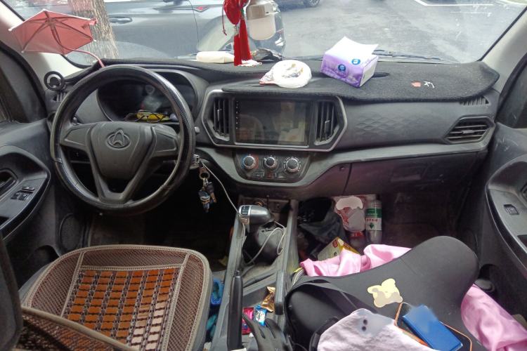 Used CHANGAN KAICHENG Ruixing EM80 2023 Side-Hinged 6-Seater Comfort Version 38.7 kWh Interior 2