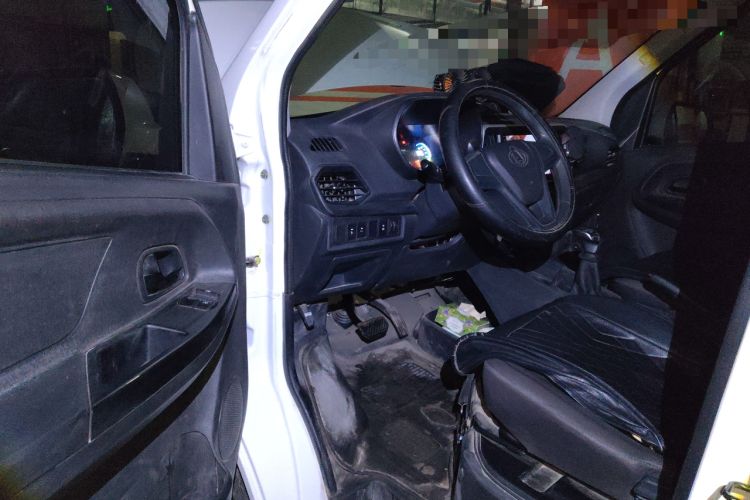 Used CHANGAN KAICHENG Ruixing EM80 2023 EM80 Ⅱ Liftback 6-Seater Comfort Model Interior 3