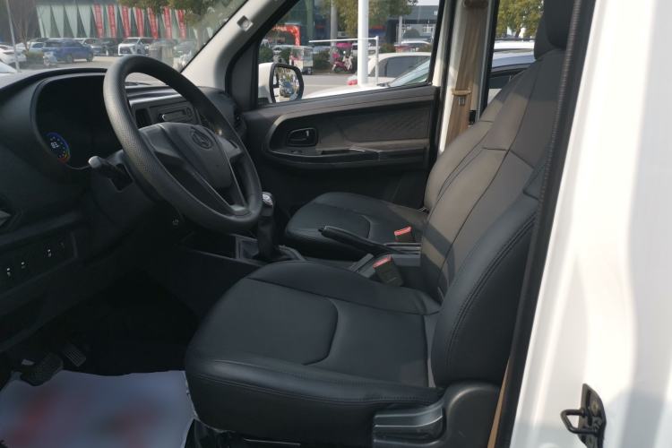 Used CHANGAN KAICHENG Ruixing EM80 2023 Side-Hinged 6-Seater Comfort Version 38.7 kWh Left Front Seat