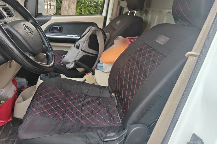 Used CHANGAN KAICHENG Ruixing EM80 2023 Flat-Top Double-Door 2-Seater 60 kW 41.932 kWh Left Rear Seat