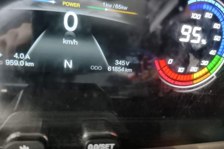 Used CHANGAN KAICHENG Ruixing EM80 2023 EM80 Ⅱ Side-Hinged 6-Seater Comfort Model Odometer Close Up