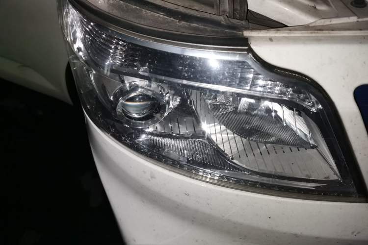 Used CHANGAN KAICHENG Ruixing EM80 2023 Flat-Top Back-Hinged Doors 2 Seats 60 kW 41.932 kWh Right Front Headlight
