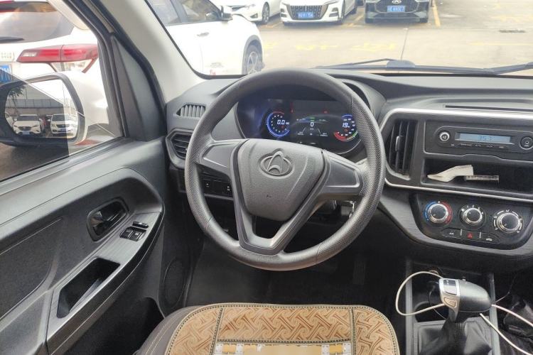 Used CHANGAN KAICHENG Ruixing EM80 2023 EM80 Ⅱ Side-Hinged 6-Seater Comfort Model Steering Wheel