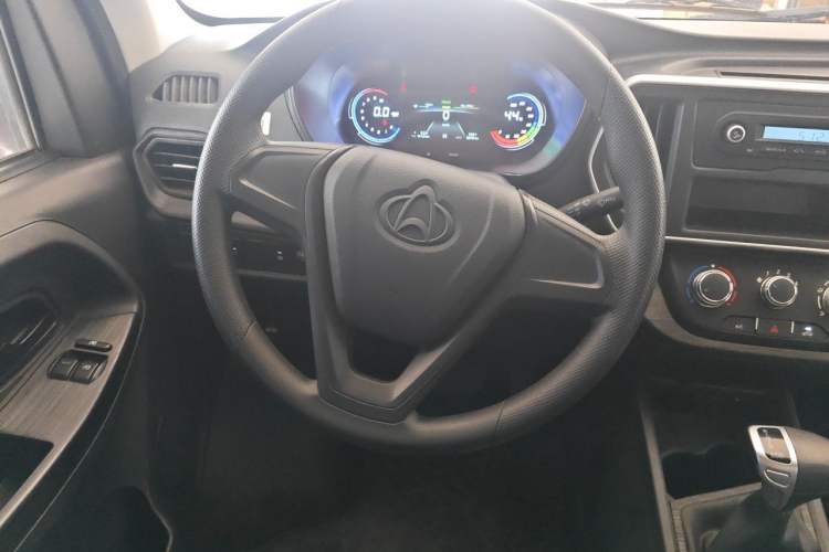 Used CHANGAN KAICHENG Ruixing EM80 2023 EM80 Ⅱ Side-Hinged 7-Seater Comfort Model Steering Wheel