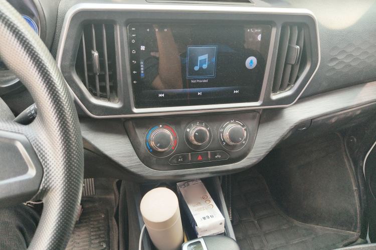 Used CHANGAN KAICHENG Ruixing EM80 2024 Comfort-Style 6-Seater 41.86 kWh Audio And AC Panel