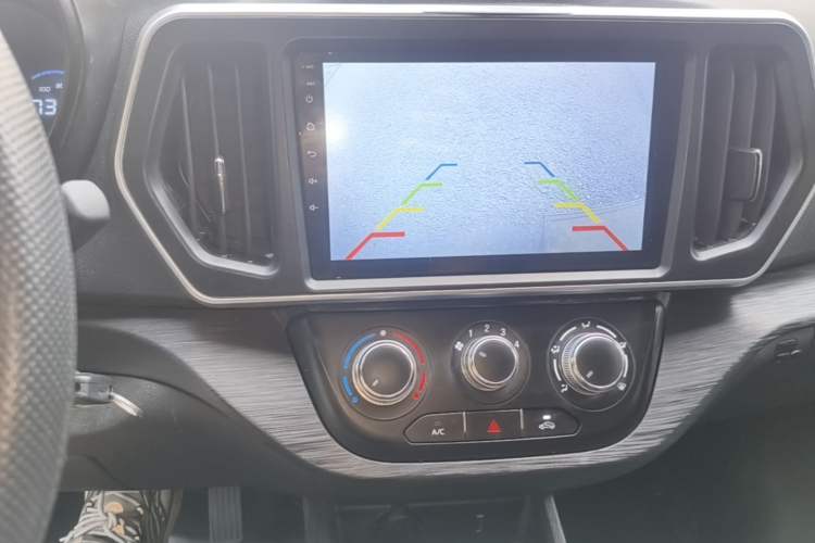 Used CHANGAN KAICHENG Ruixing EM80 2024 Standard Edition 2 Seats 41.86 kWh Audio And AC Panel