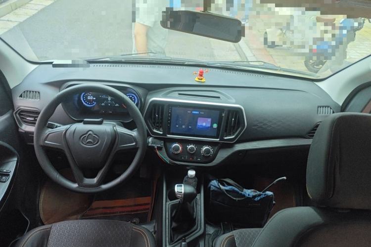 Used CHANGAN KAICHENG Ruixing EM80 2024 Comfort-Style 6-Seater 41.86 kWh Center Console
