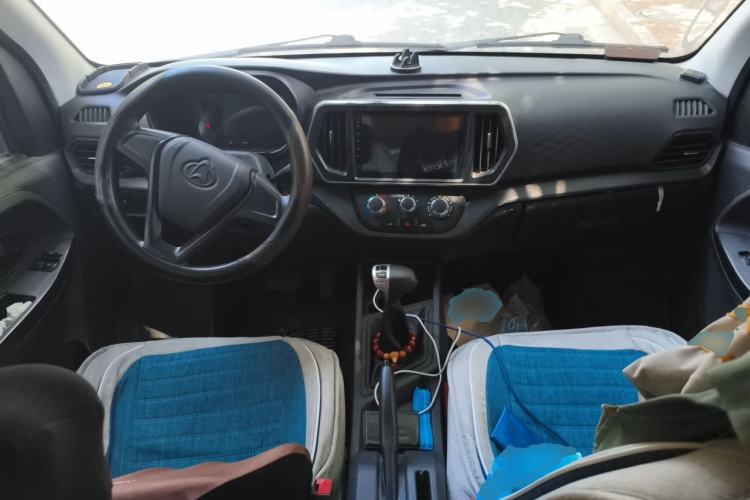 Used CHANGAN KAICHENG Ruixing EM80 2024 Comfort-Style 6-Seater 41.86 kWh Center Console