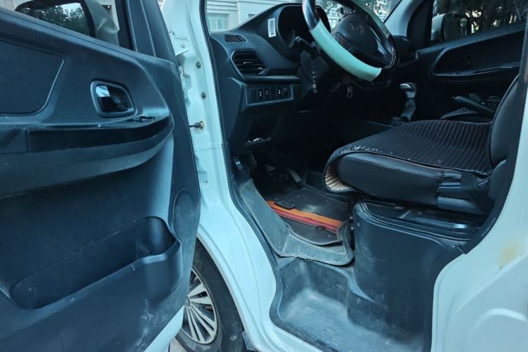 Used CHANGAN KAICHENG Ruixing EM80 2024 Comfort-Style 6-Seater 41.86 kWh Driver Seat