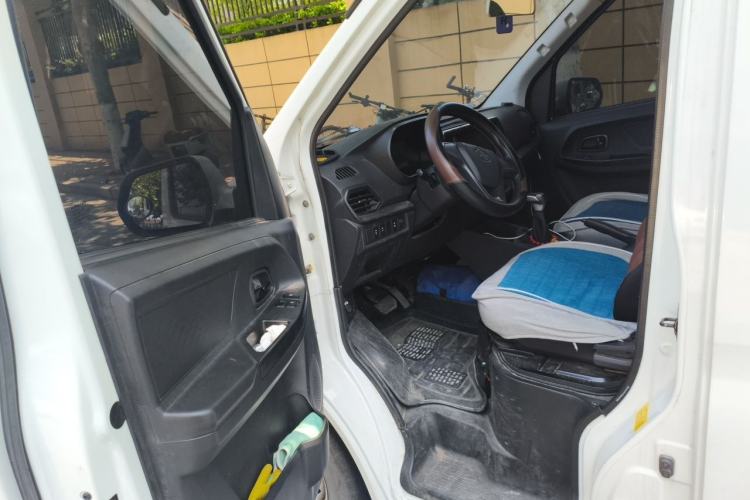 Used CHANGAN KAICHENG Ruixing EM80 2024 Comfort-Style 6-Seater 41.86 kWh Driver Seat