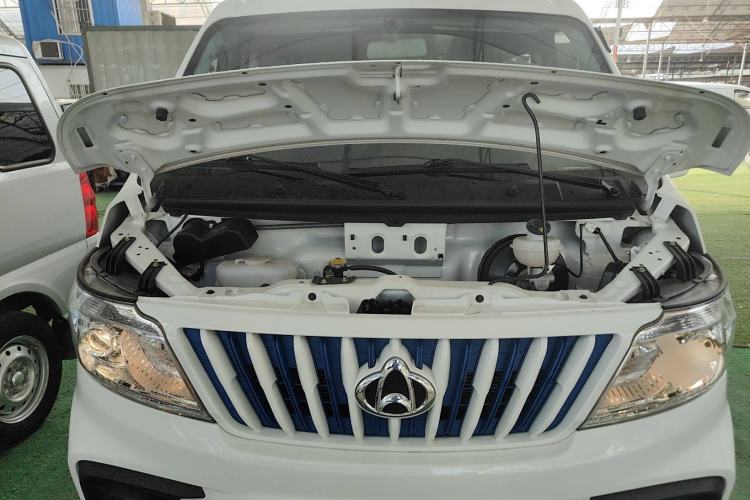 Used CHANGAN KAICHENG Ruixing EM80 2024 Comfort-Style 6-Seater 41.86 kWh Engine Bay