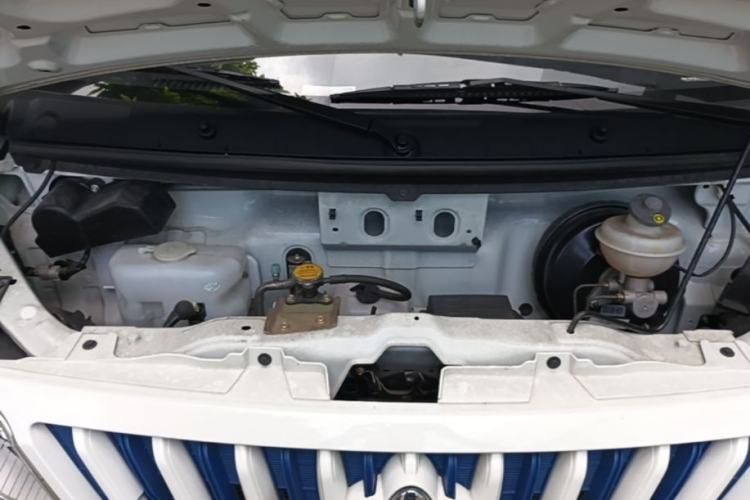 Used CHANGAN KAICHENG Ruixing EM80 2024 Liftback Comfort Version 6 Seats 41.86 kWh Engine Bay