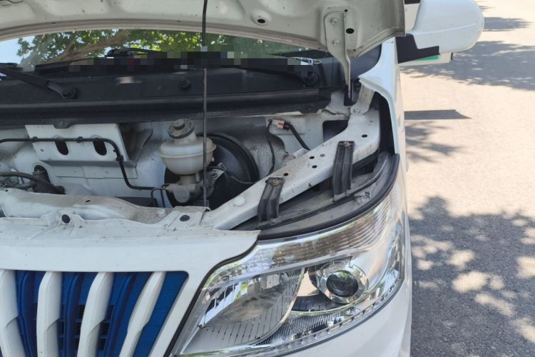 Used CHANGAN KAICHENG Ruixing EM80 2024 Comfort-Style 6-Seater 41.86 kWh Engine Bay Left
