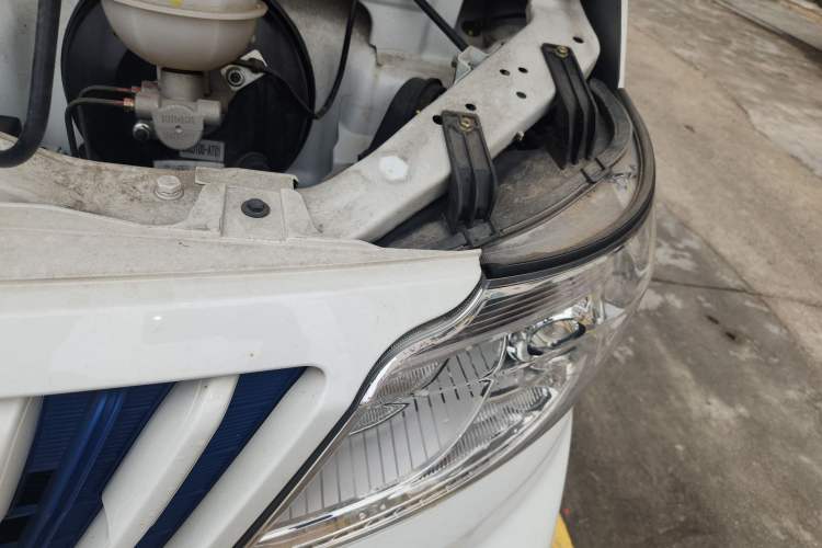 Used CHANGAN KAICHENG Ruixing EM80 2024 Comfort-Style 6-Seater 41.86 kWh Engine Bay Left