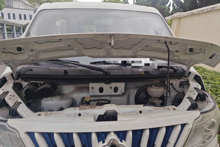 Used CHANGAN KAICHENG Ruixing EM80 2024 Comfort-Style 6-Seater 41.86 kWh Engine Bay