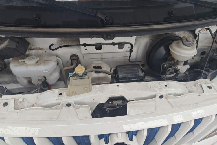Used CHANGAN KAICHENG Ruixing EM80 2024 Comfort-Style 6-Seater 41.86 kWh Engine Bay