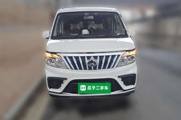 Used CHANGAN KAICHENG Ruixing EM80 2024 Comfort-Style 6-Seater 41.86 kWh Exterior 1