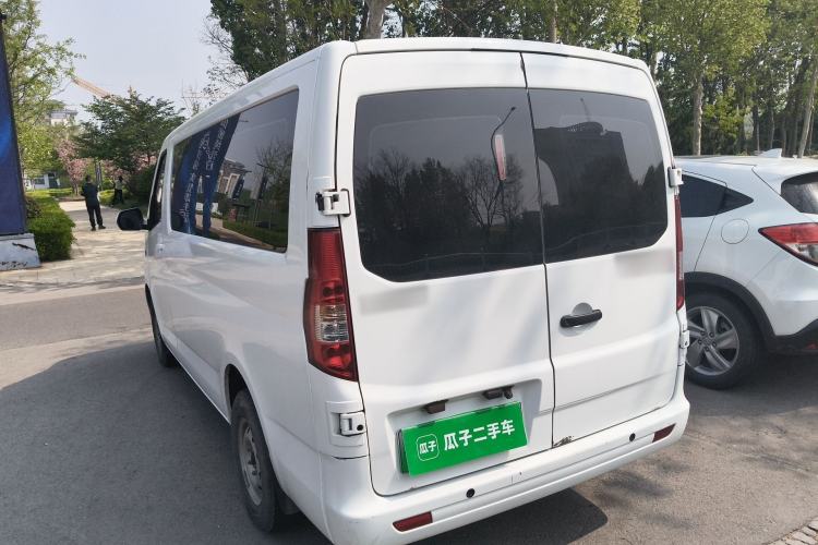 Used CHANGAN KAICHENG Ruixing EM80 2024 Comfort-Style 6-Seater 41.86 kWh Exterior 2