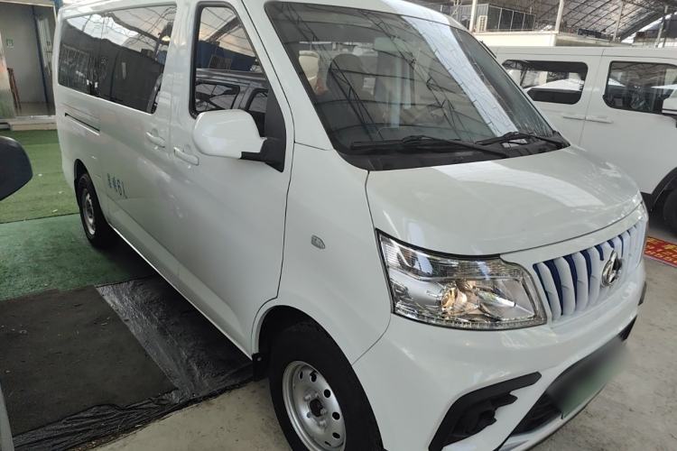 Used CHANGAN KAICHENG Ruixing EM80 2024 Comfort-Style 6-Seater 41.86 kWh Exterior 2