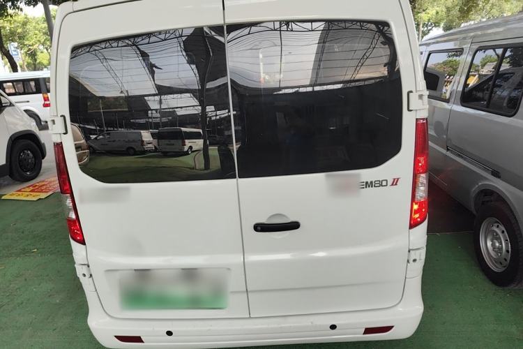 Used CHANGAN KAICHENG Ruixing EM80 2024 Comfort-Style 6-Seater 41.86 kWh Exterior 4
