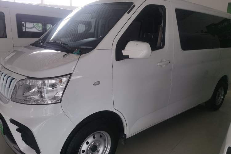 Used CHANGAN KAICHENG Ruixing EM80 2024 Comfort-Style 6-Seater 41.86 kWh Exterior 5