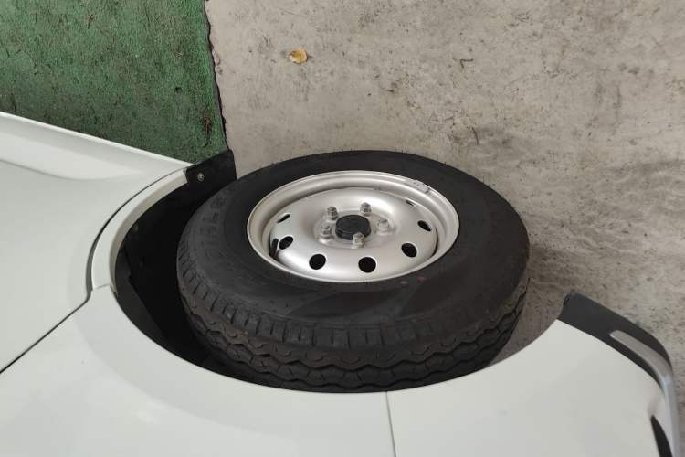 Used CHANGAN KAICHENG Ruixing EM80 2024 Comfort-Style 6-Seater 41.86 kWh Exterior 7
