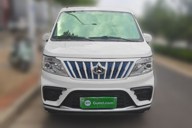Used CHANGAN KAICHENG Ruixing EM80 2024 Comfort-Style 6-Seater 41.86 kWh Front