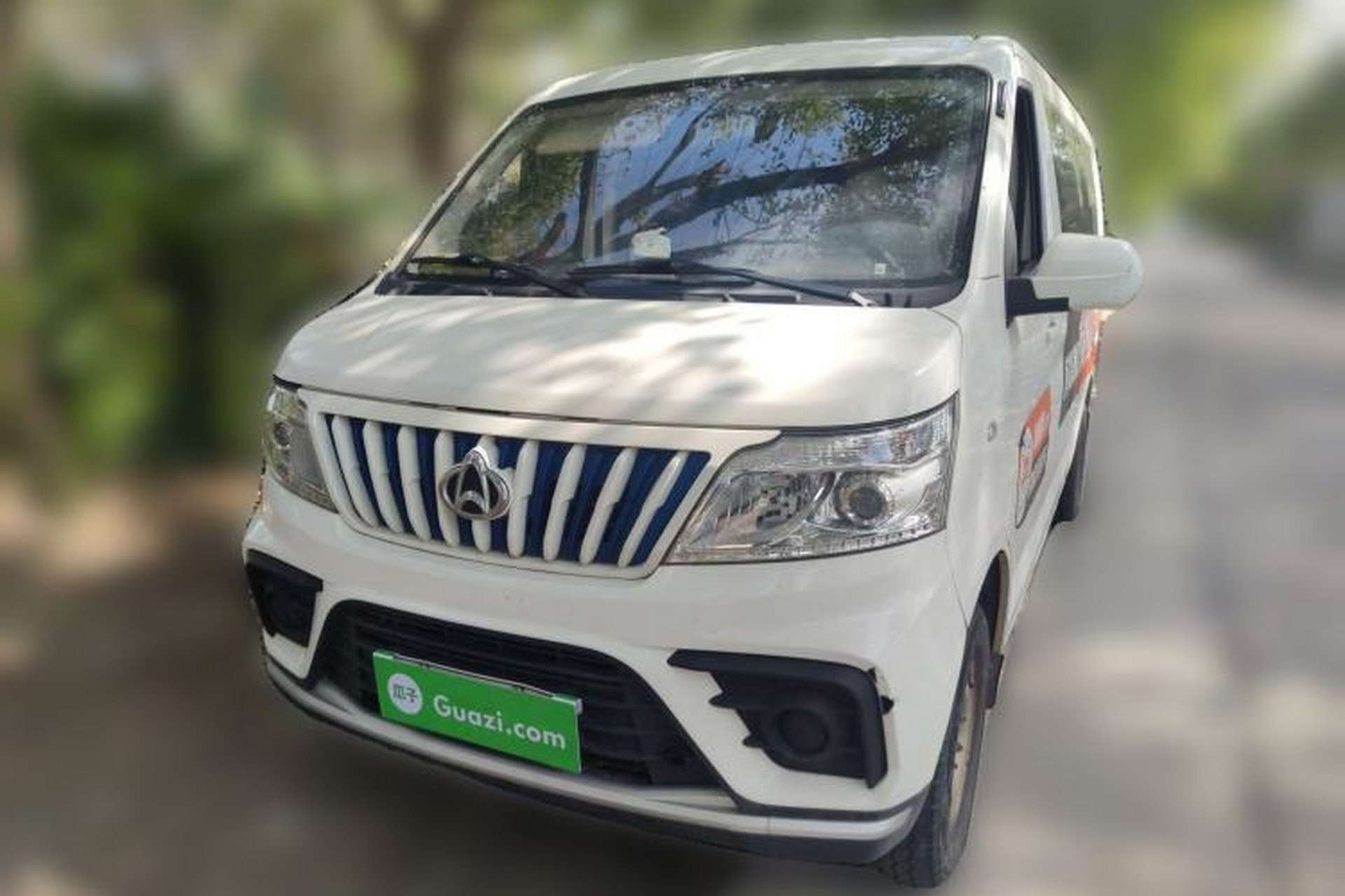 Used CHANGAN KAICHENG Ruixing EM80 2024 Comfort-Style 6-Seater 41.86 kWh Front Left 45 Deg